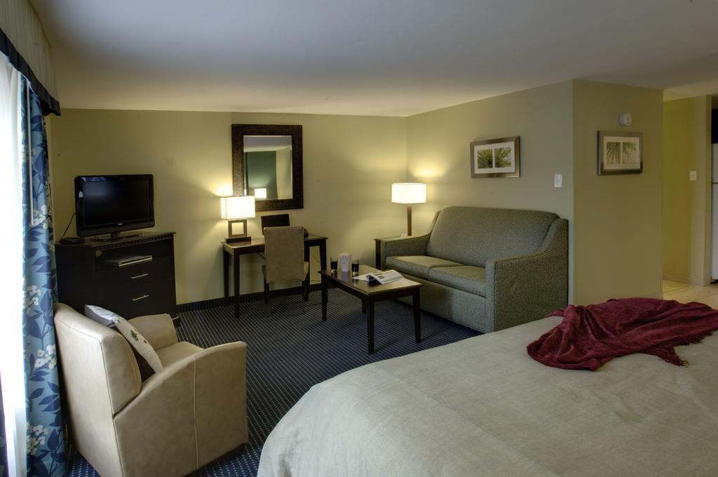 Inn At Deep Creek Oakland Ruang foto