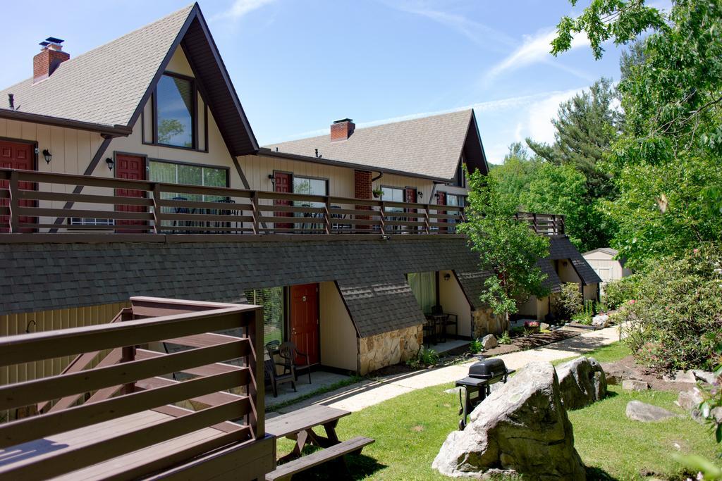 Inn At Deep Creek Oakland Bagian luar foto