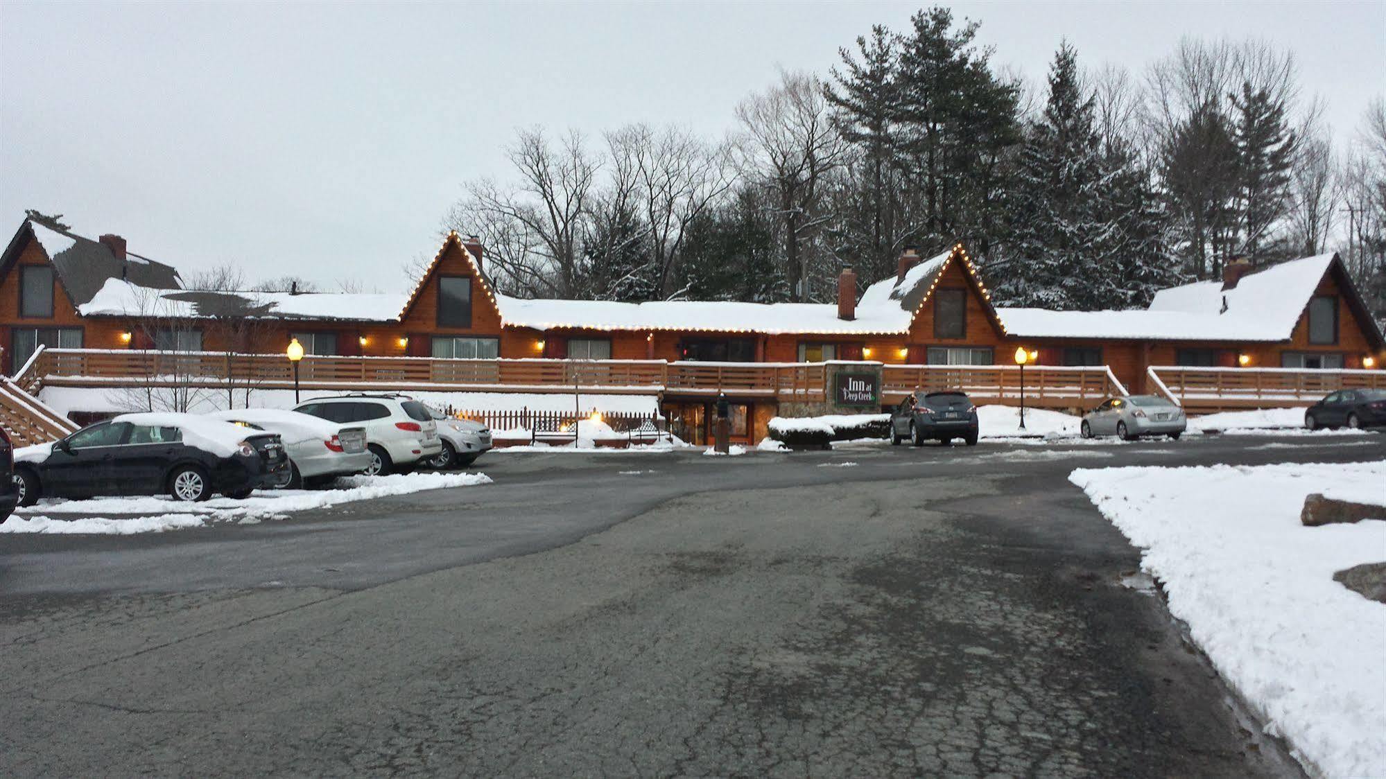 Inn At Deep Creek Oakland Bagian luar foto